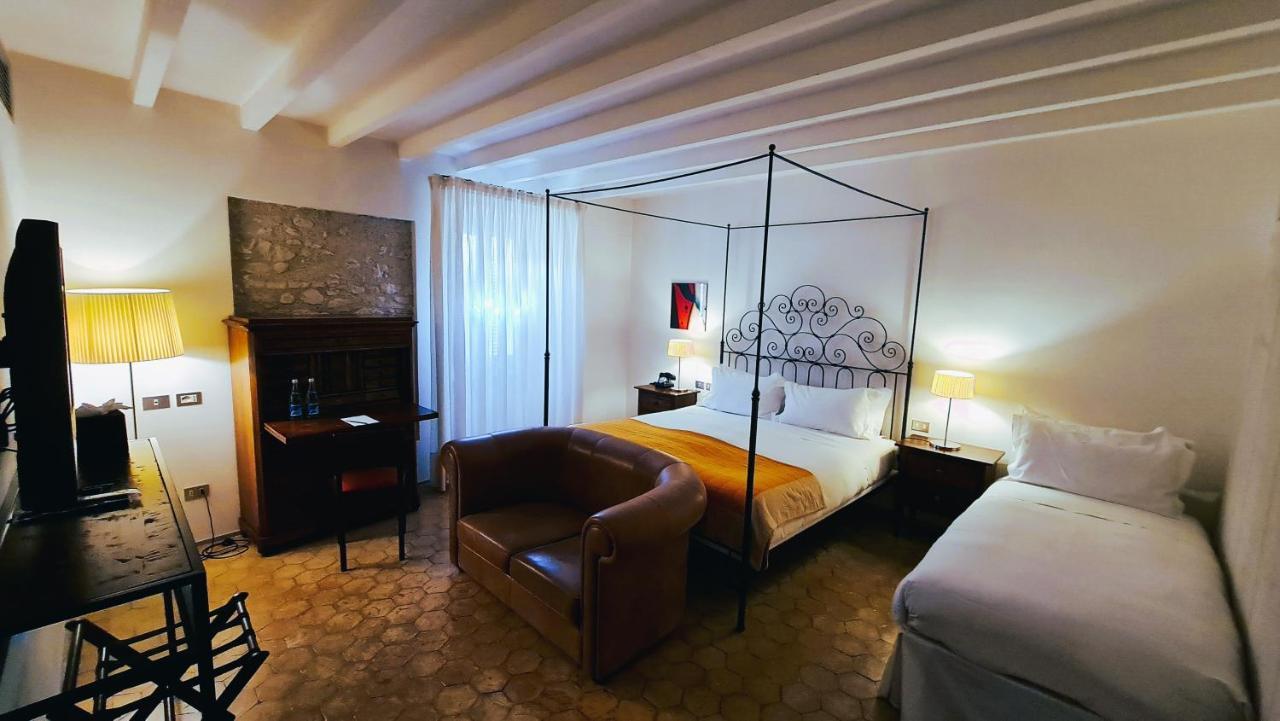 Relais & Chateaux Palazzo Seneca Hotel Norcia Luaran gambar